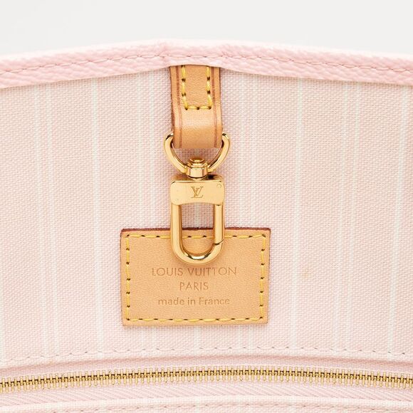 Louis Vuitton Giant Monogram Canvas By The Pool Onthego GM Tote - Picture 8 of 15